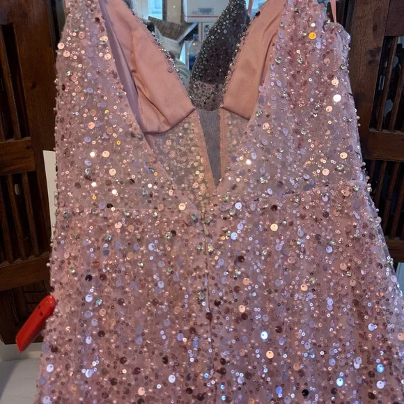 (89) ❤️ BNWT MAC DUGGAL EMBELLISHED PLUNGE NECK SLEEVELESS TRUMPET GOWN #68… - Picture 8 of 11